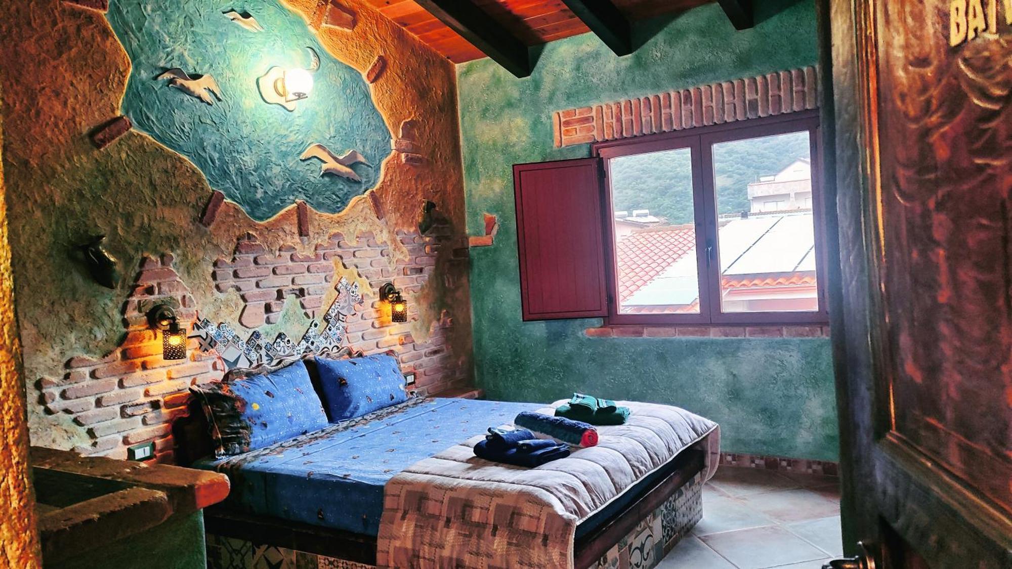 טאולאדה Casa Gaudi - House & Rooms מראה חיצוני תמונה