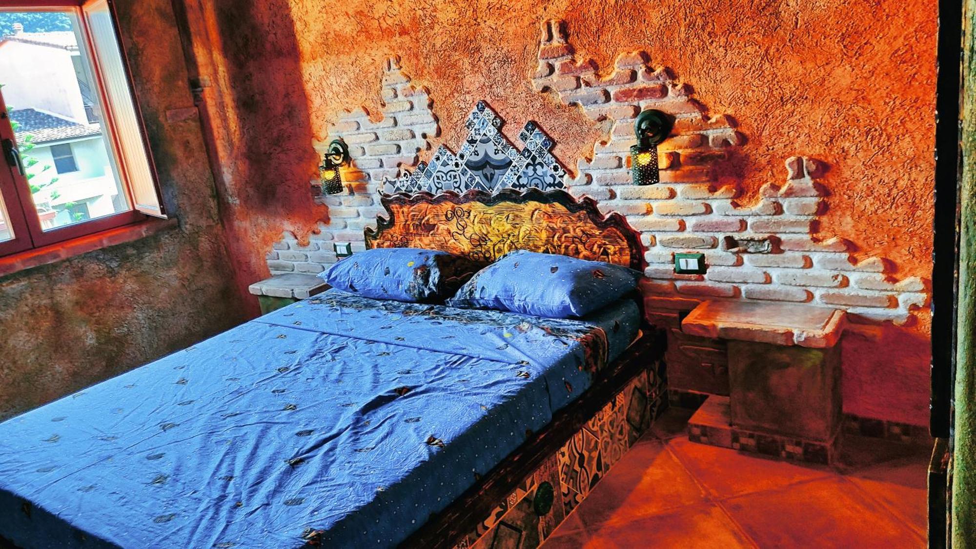 טאולאדה Casa Gaudi - House & Rooms מראה חיצוני תמונה